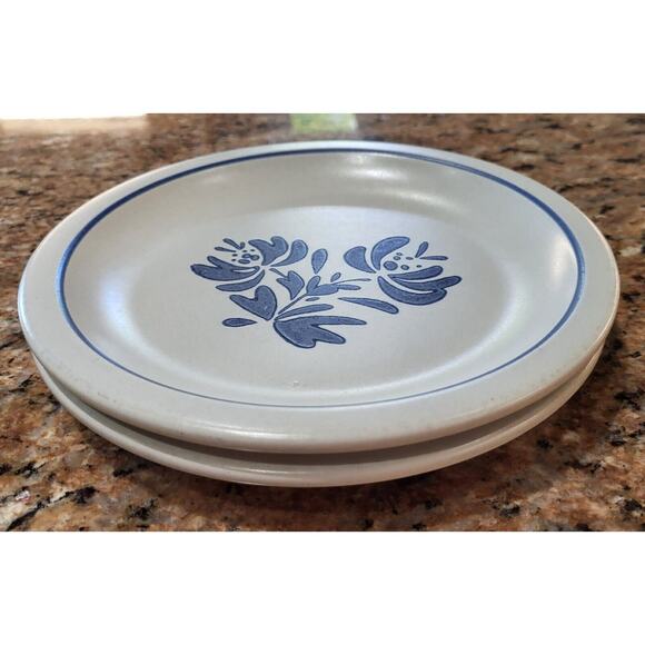 Pfaltzgraff Stoneware "Yorktowne" 6-7/8" Salad/Bread/Dessert Plates (Set Of 2) - Picture 7 of 14